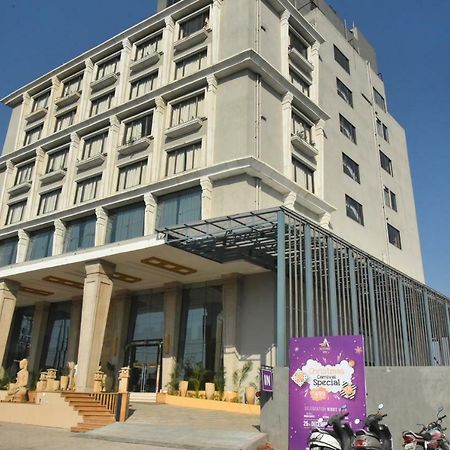 Hotel Accord Premier Raigarh エクステリア 写真