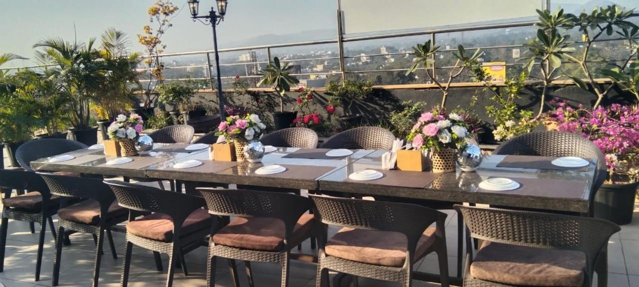 Hotel Accord Premier Raigarh エクステリア 写真