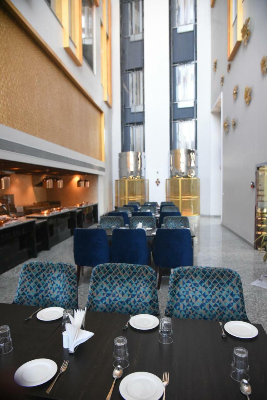 Hotel Accord Premier Raigarh エクステリア 写真